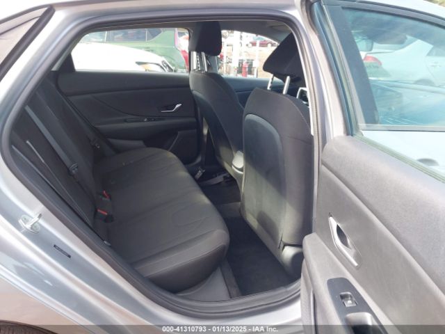 5NPLM4AG8PH103927 Hyundai Elantra