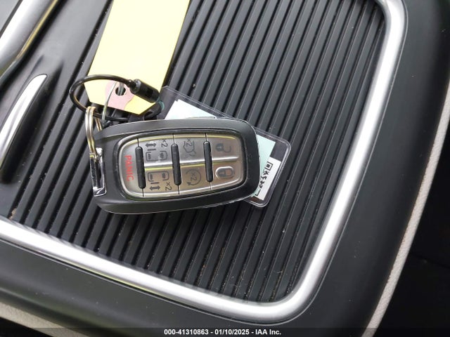 Chrysler Pacifica 2023 2C4RC1BG3PR559671 Image 11