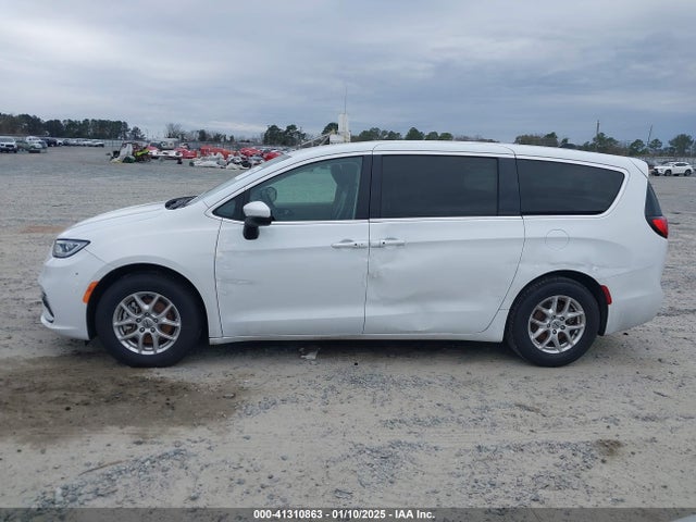 Chrysler Pacifica 2023 2C4RC1BG3PR559671 Image 14