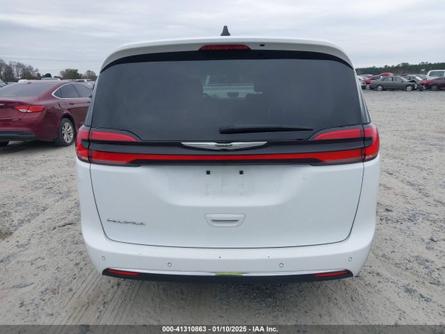 Chrysler Pacifica 2023 2C4RC1BG3PR559671 Image 16