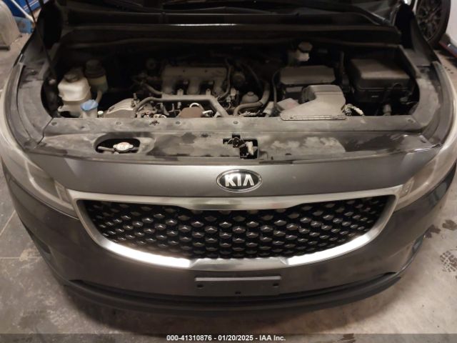 KNDMB5C17F6062658 KIA SEDONA LX