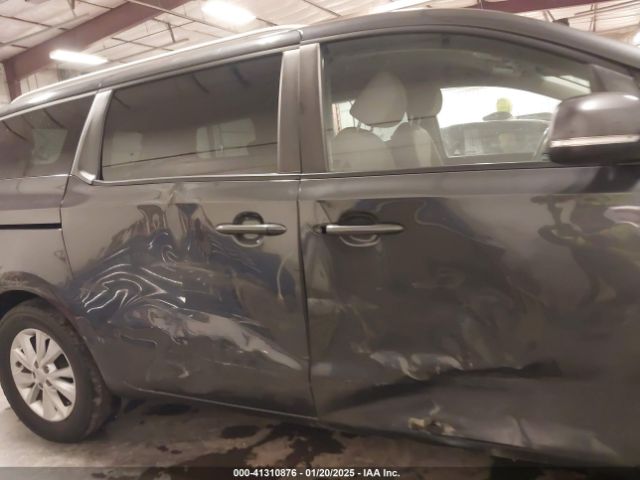KNDMB5C17F6062658 KIA SEDONA LX