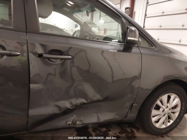 KNDMB5C17F6062658 KIA SEDONA LX