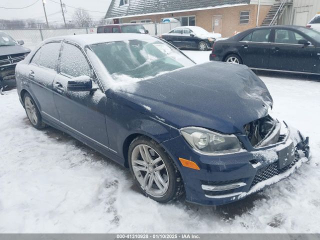 2013 MERCEDES-BENZ C-CLASS WDDGF8AB3DR262761