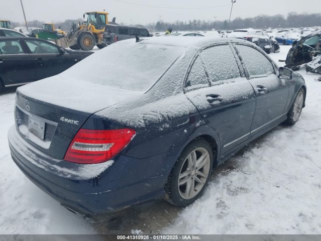 2013 MERCEDES-BENZ C-CLASS WDDGF8AB3DR262761 Photo 3