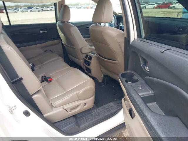 5FNYF5H98HB029647 Honda Pilot