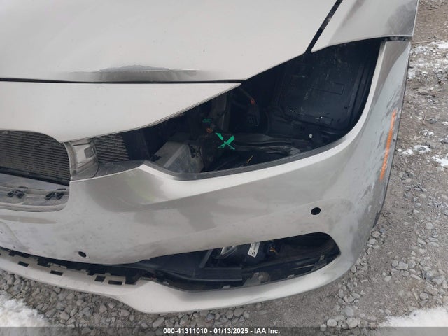 BMW 3 Series 2016 WBA8E3G5XGNT79526 Image 12