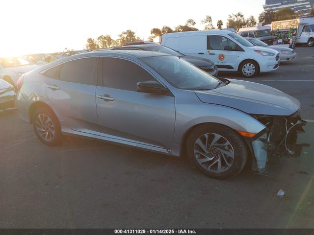 Honda CIVIC SEDAN 2018 2HGFC2F72JH594669 Image 14