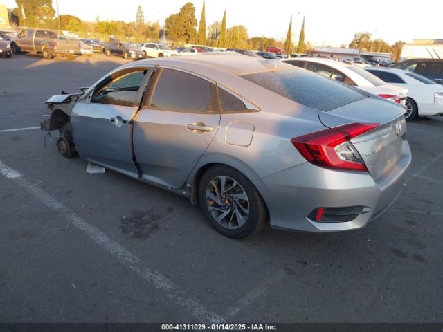 2018 HONDA CIVIC SEDAN 2HGFC2F72JH594669 Photo 2