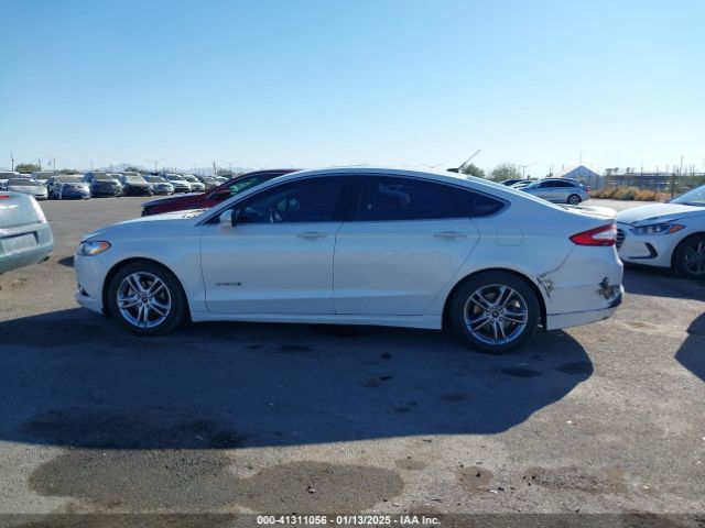 3FA6P0RU3GR157274 Ford Fusion Hybrid Titanium