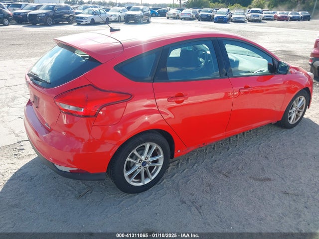 Ford Focus 2015 1FADP3K28FL223445 Image 4