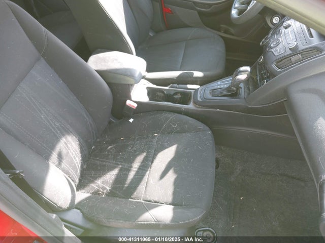 Ford Focus 2015 1FADP3K28FL223445 Image 5