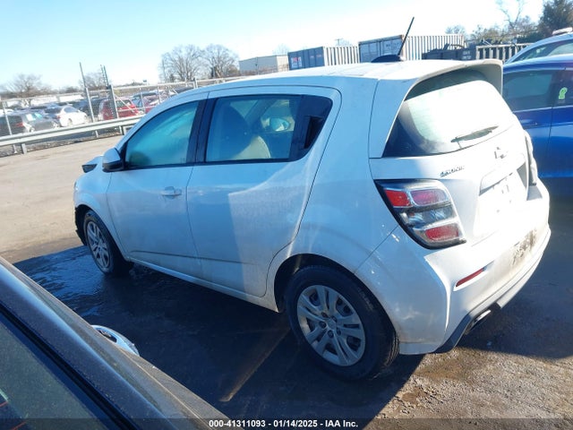 Chevrolet Sonic 2017 1G1JG6SH9H4160400 Image 14