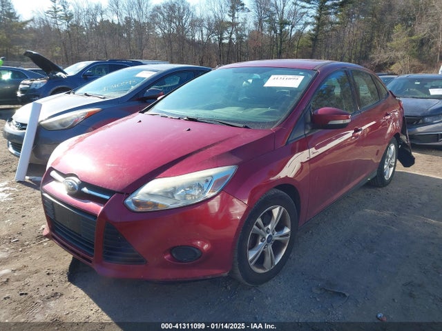 Ford Focus 2014 1FADP3F29EL171865 Image 2