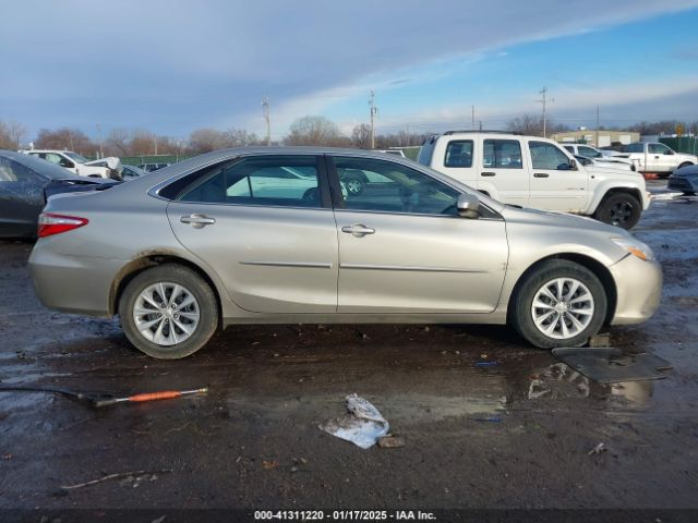 4T1BF1FK1HU686149 Toyota Camry