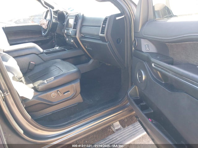 1FMJU1KT0KEA31594 Ford Expedition