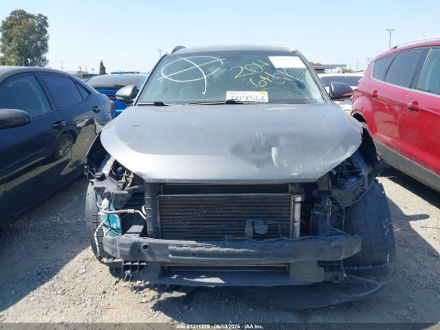 KM8J33A46HU432042 Hyundai Tucson Se Plus