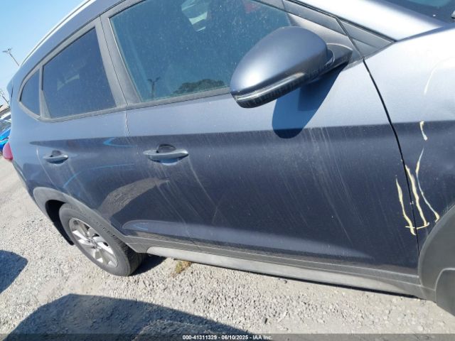 KM8J33A46HU432042 Hyundai Tucson Se Plus