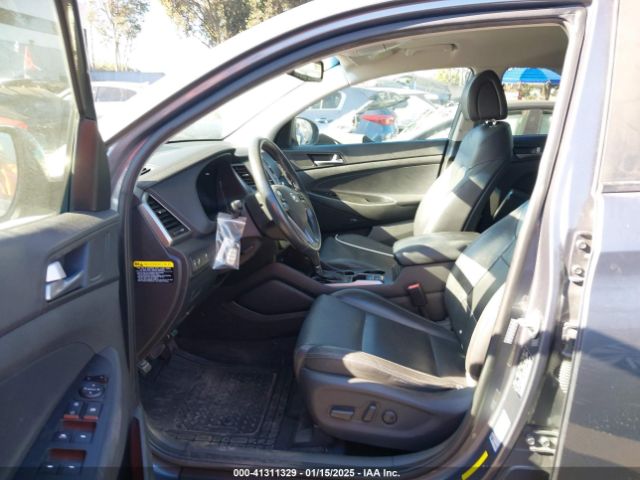 KM8J33A46HU432042 Hyundai Tucson Se Plus