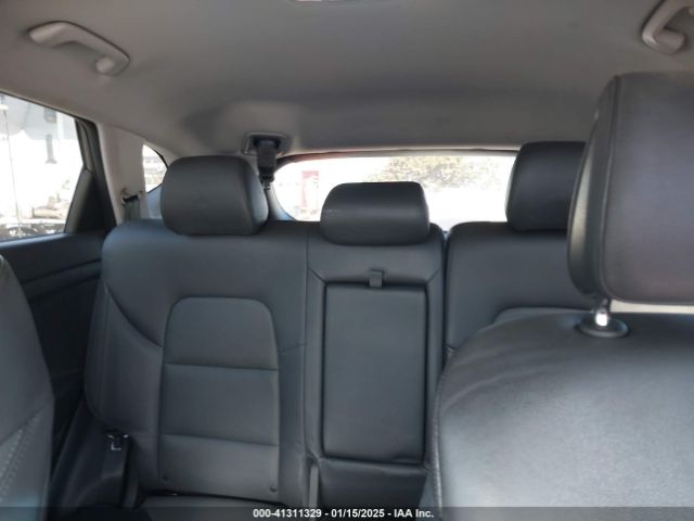 KM8J33A46HU432042 Hyundai Tucson Se Plus