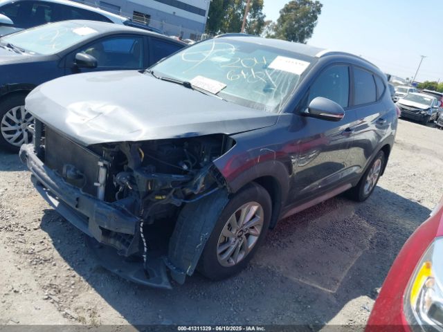 KM8J33A46HU432042 Hyundai Tucson Se Plus