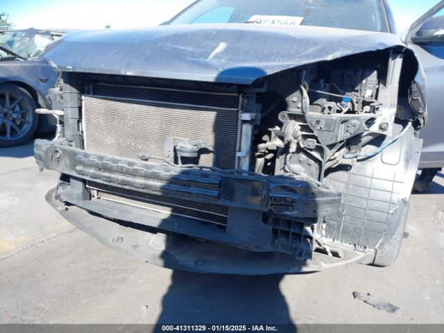 KM8J33A46HU432042 Hyundai Tucson Se Plus