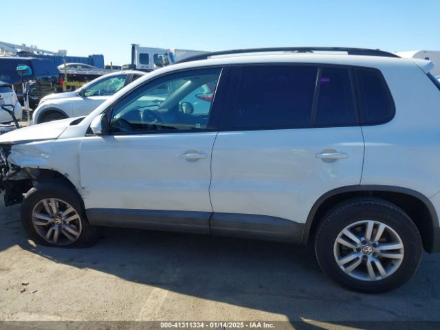 WVGAV7AX3FW609921 Volkswagen TIGUAN S