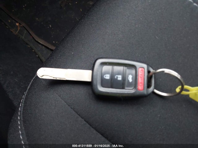2019 HONDA CIVIC SEDAN 2HGFC2F66KH507512 Photo 10
