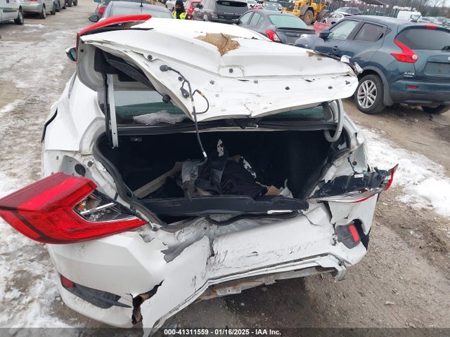 2019 HONDA CIVIC SEDAN 2HGFC2F66KH507512 Photo 5