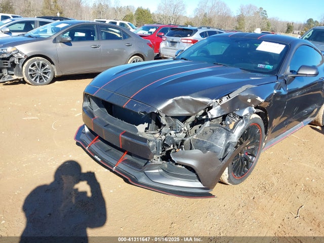 Ford Mustang V6 2017 1FA6P8AM2H5338767 Image 6