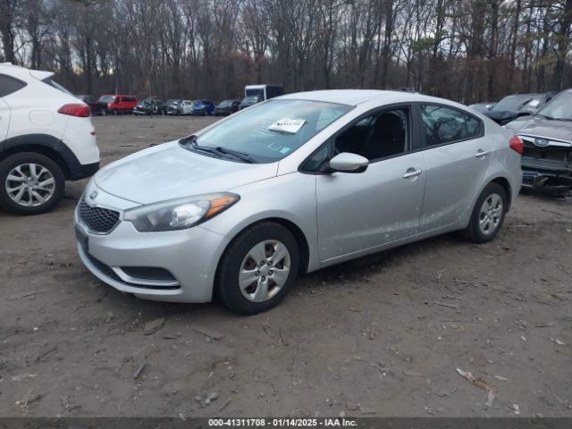 KNAFK4A63E5054821 KIA FORTE LX