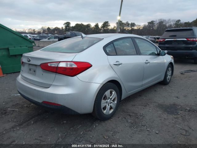 KNAFK4A63E5054821 KIA FORTE LX
