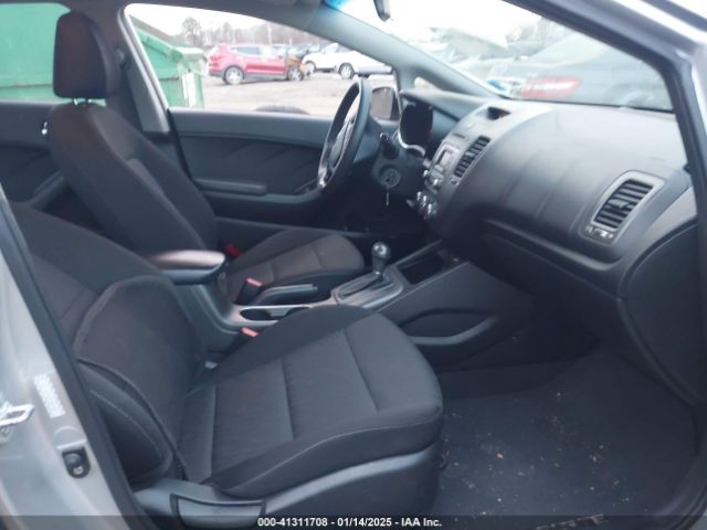 KNAFK4A63E5054821 KIA FORTE LX