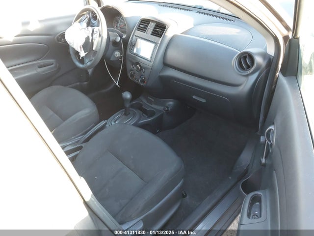 Nissan 2017 2017 3N1CN7AP8HL863892 Image 5