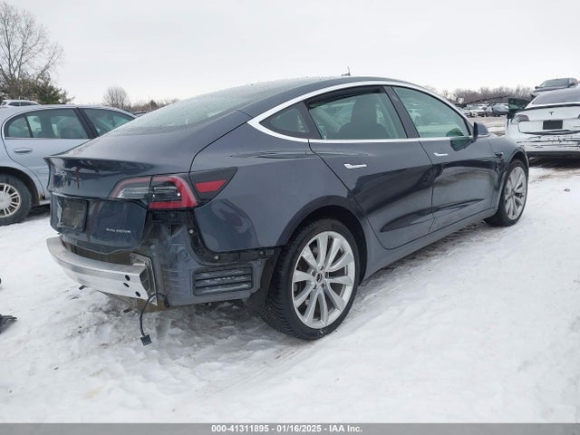 2019 TESLA MODEL 3 5YJ3E1EB9KF365389 Photo 3