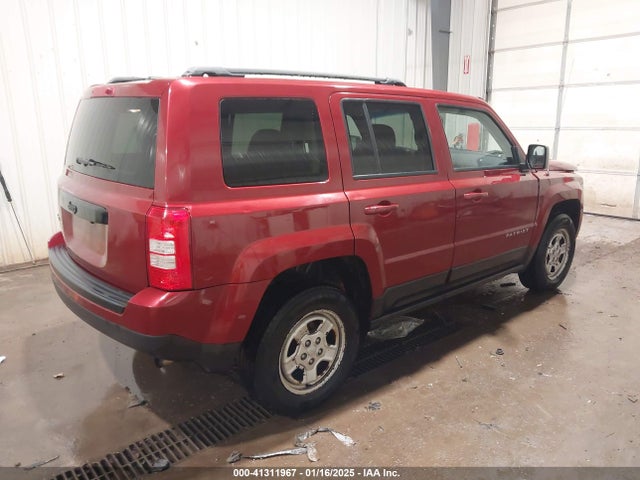 1C4NJRBB0GD782440 Jeep Patriot Sport