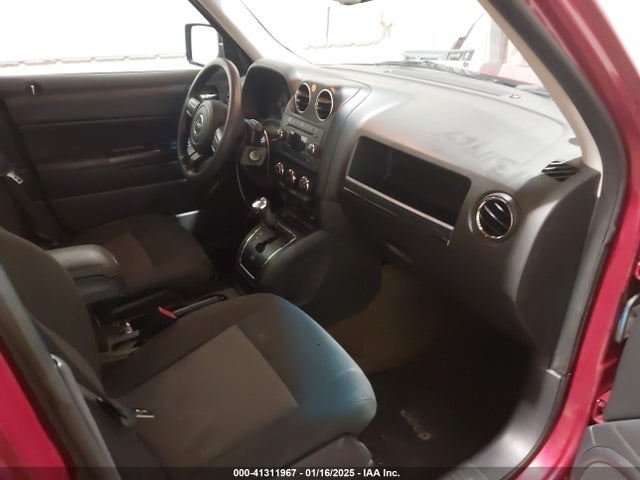 1C4NJRBB0GD782440 Jeep Patriot Sport