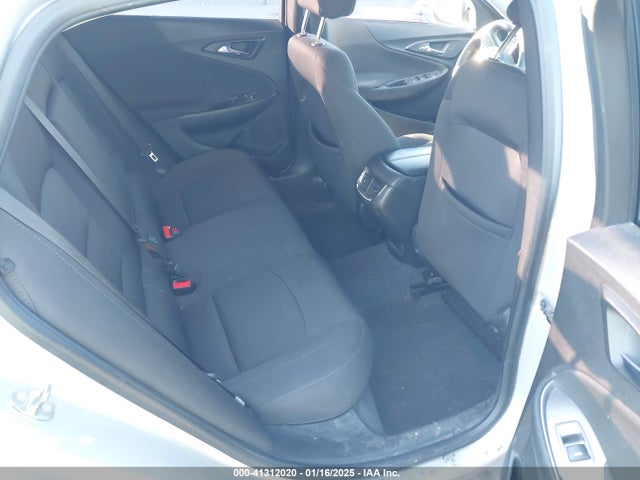 1G1ZD5ST7JF237057 Chevrolet MALIBU LT