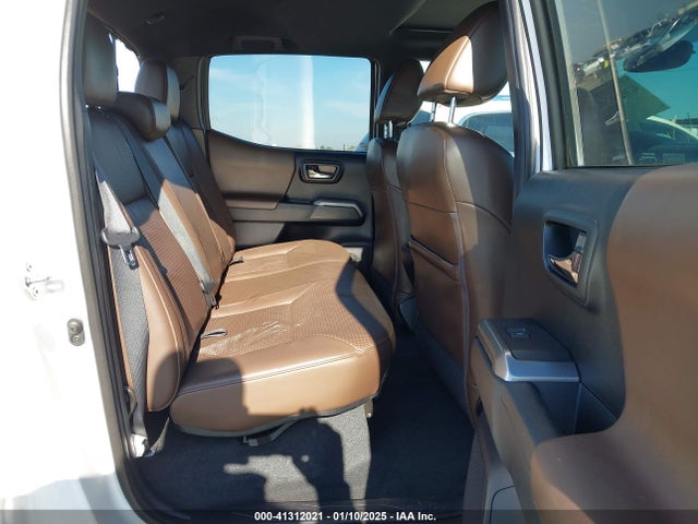 3TMGZ5AN2GM016493 Toyota Tacoma Limited