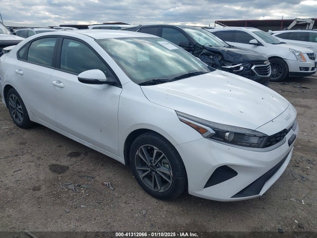 KIA Forte Lxs 2023 3KPF24AD8PE637765 Image 1