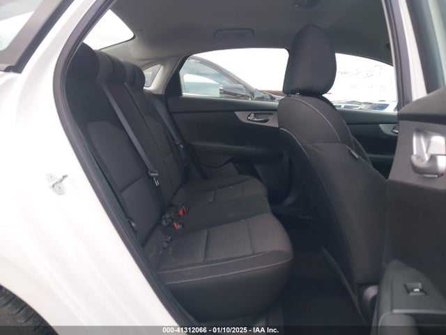 KIA Forte Lxs 2023 3KPF24AD8PE637765 Image 8