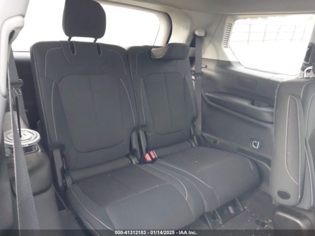1C4RJKAG1P8808090 Jeep Grand Cherokee L Laredo 4x4