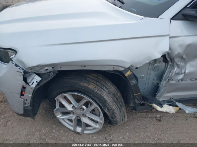 1C4RJKAG1P8808090 Jeep Grand Cherokee L Laredo 4x4