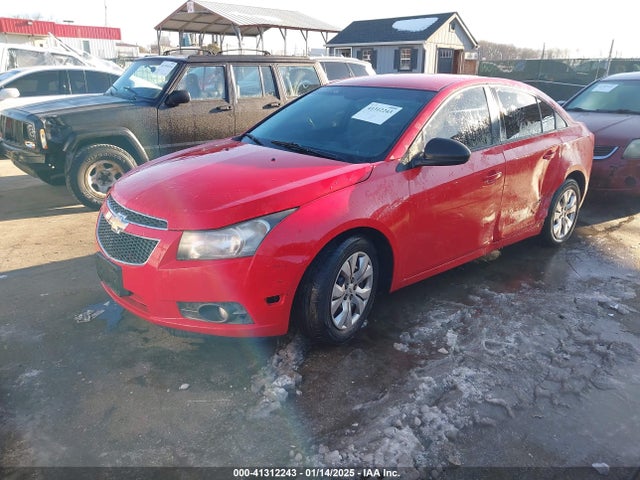 Chevrolet Cruze Ls Auto 2014 1G1PA5SH1E7467043 Image 2