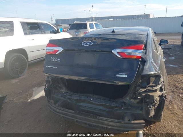 3FA6P0HD4KR161117 Ford FUSION SE