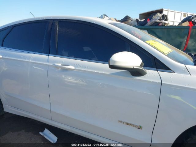 3FA6P0UU0JR204324 Ford Fusion Hybrid S