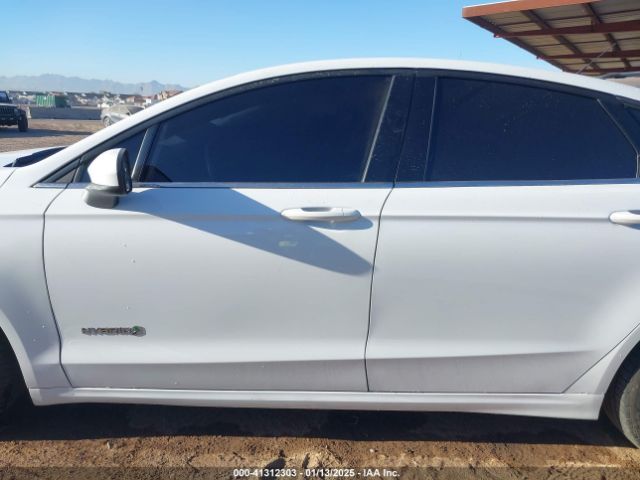 3FA6P0UU0JR204324 Ford Fusion Hybrid S