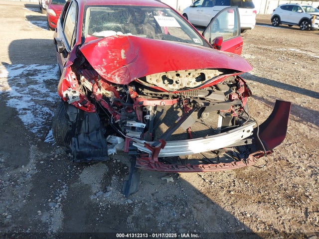 JTDEPRAE1LJ100834 Toyota COROLLA LE