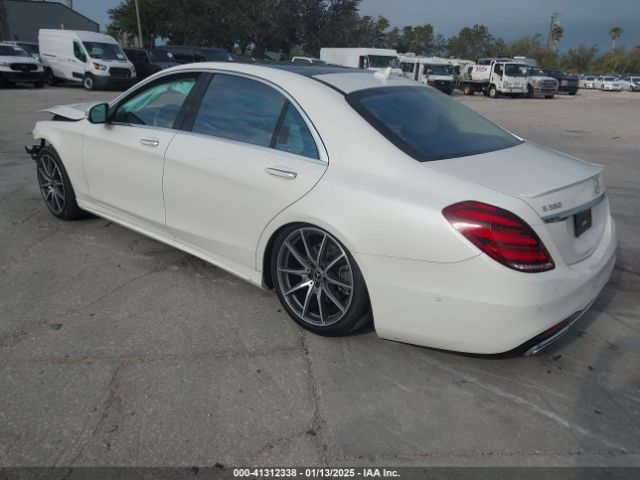 2019 MERCEDES-BENZ S 560 WDDUG8DB3KA433869 Photo 2