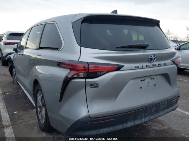 2022 TOYOTA SIENNA 5TDYRKEC1NS103519 Photo 2